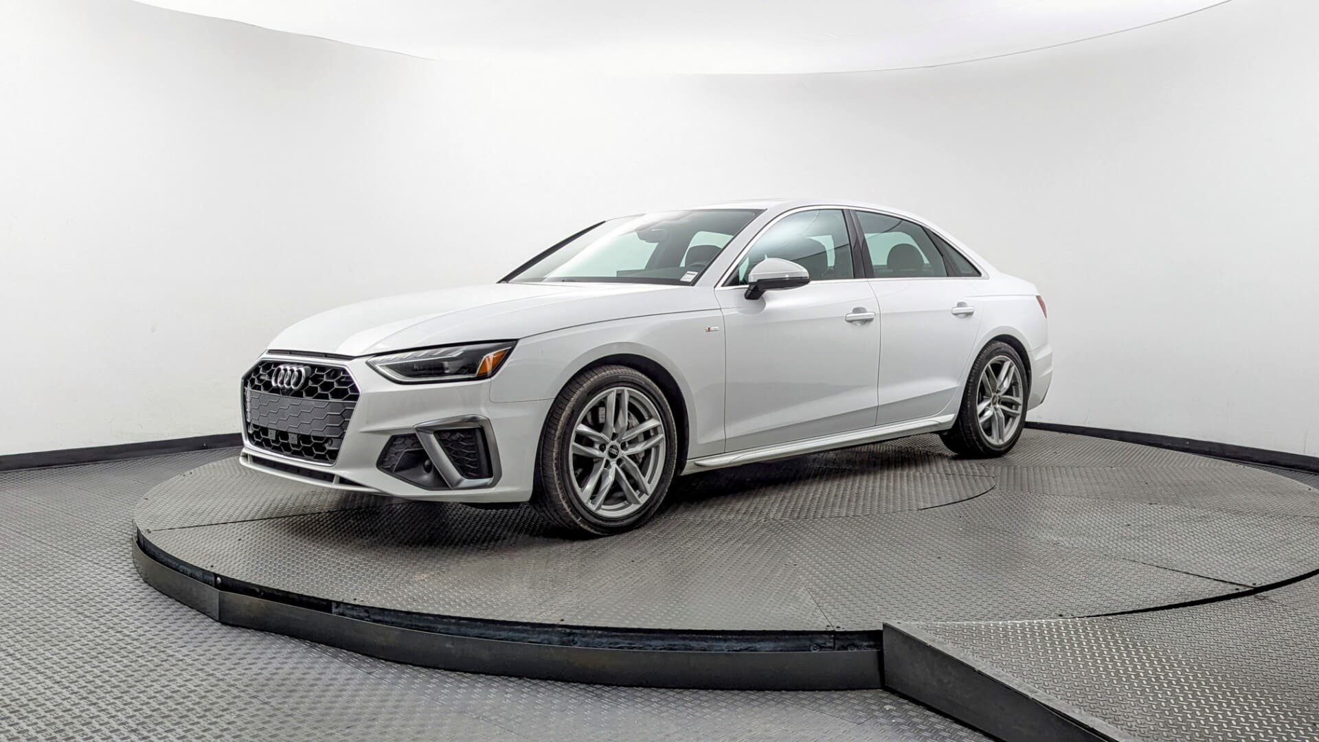 2024 AUDI A4