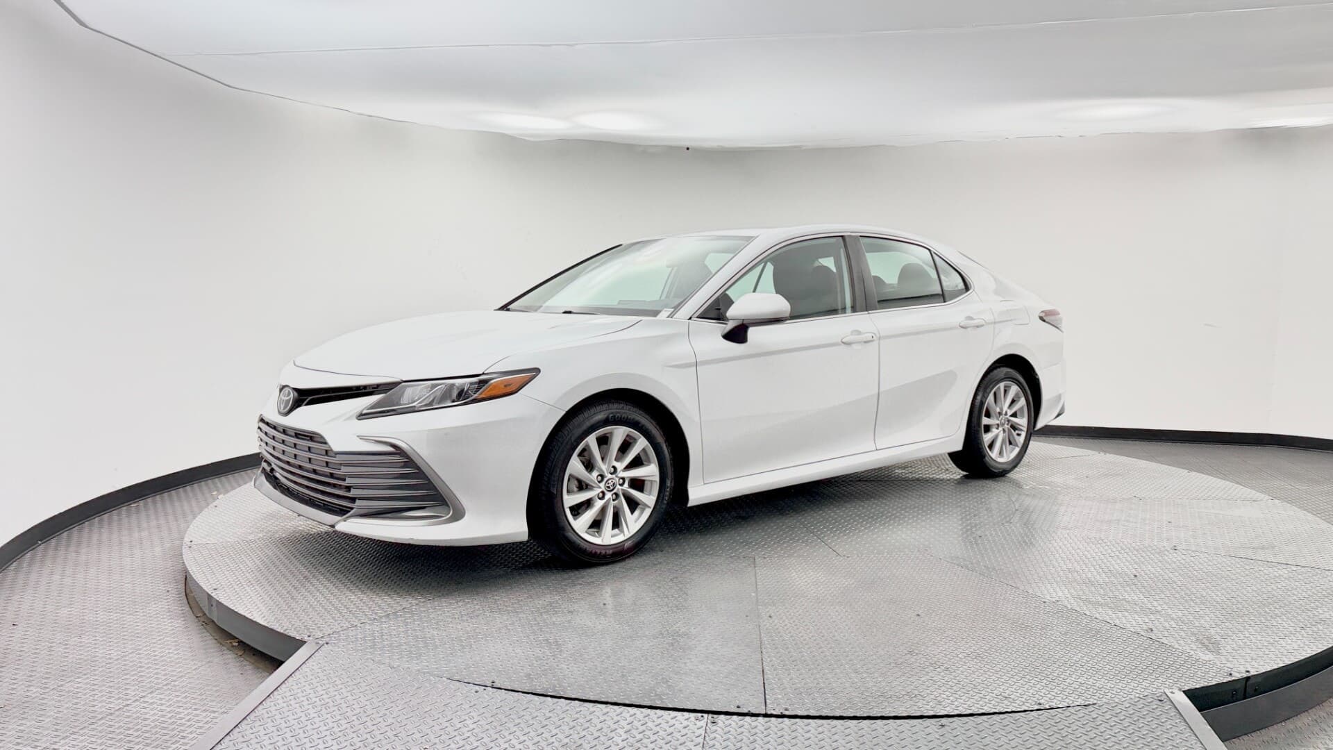2023 TOYOTA CAMRY