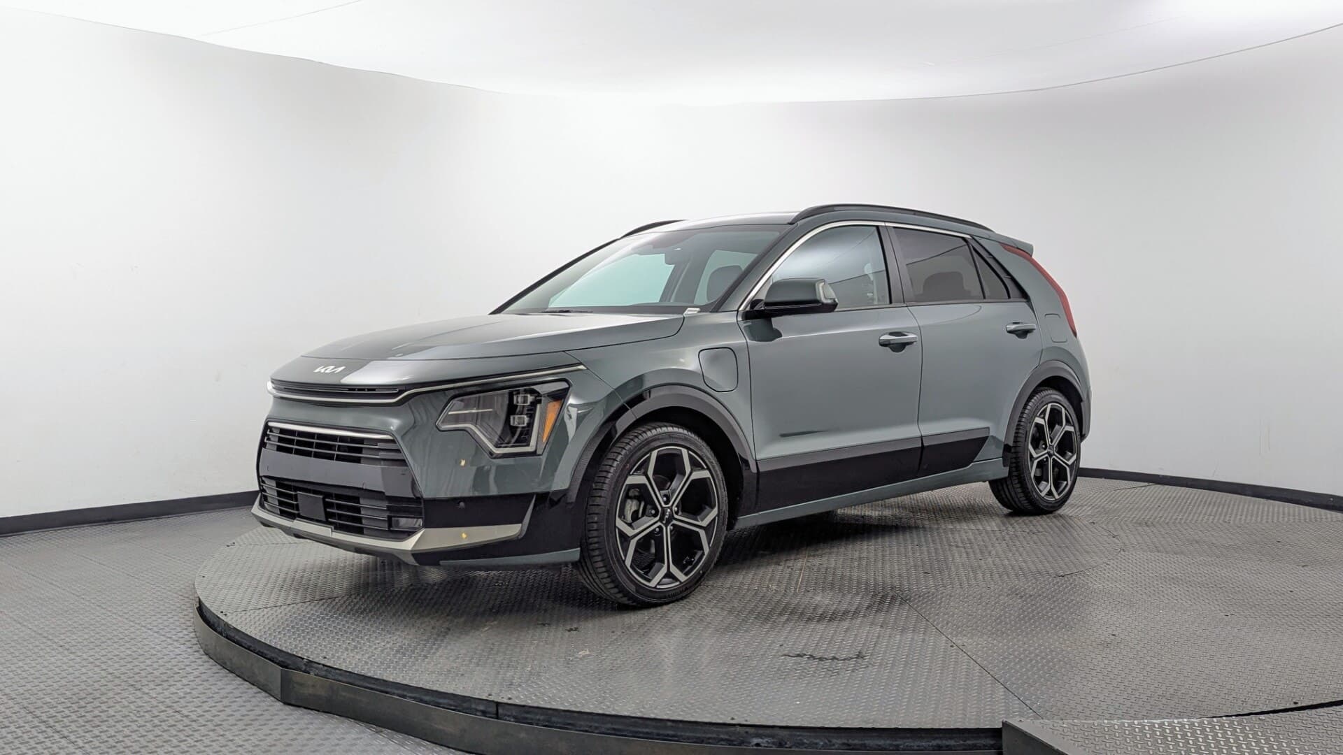 2023 KIA NIRO PLUG-IN HYBRID