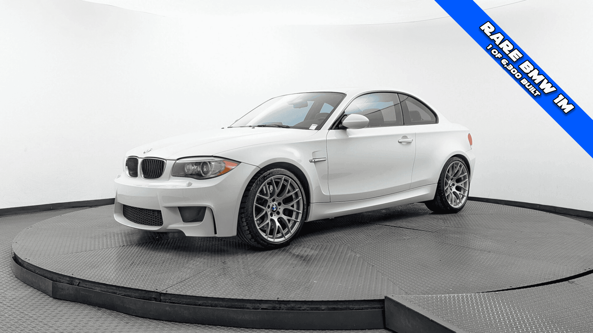2011 BMW 1 SERIES M 1M photo 1