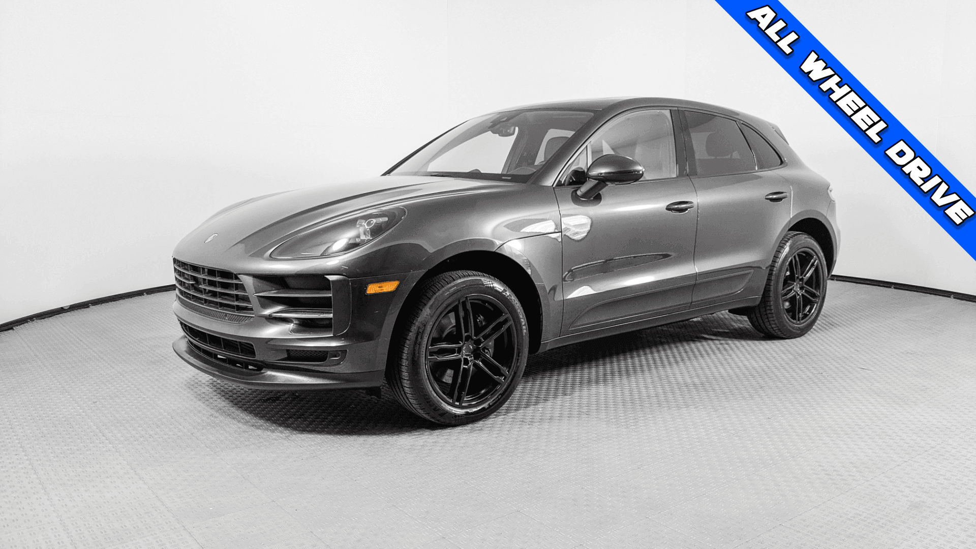 2019 PORSCHE MACAN