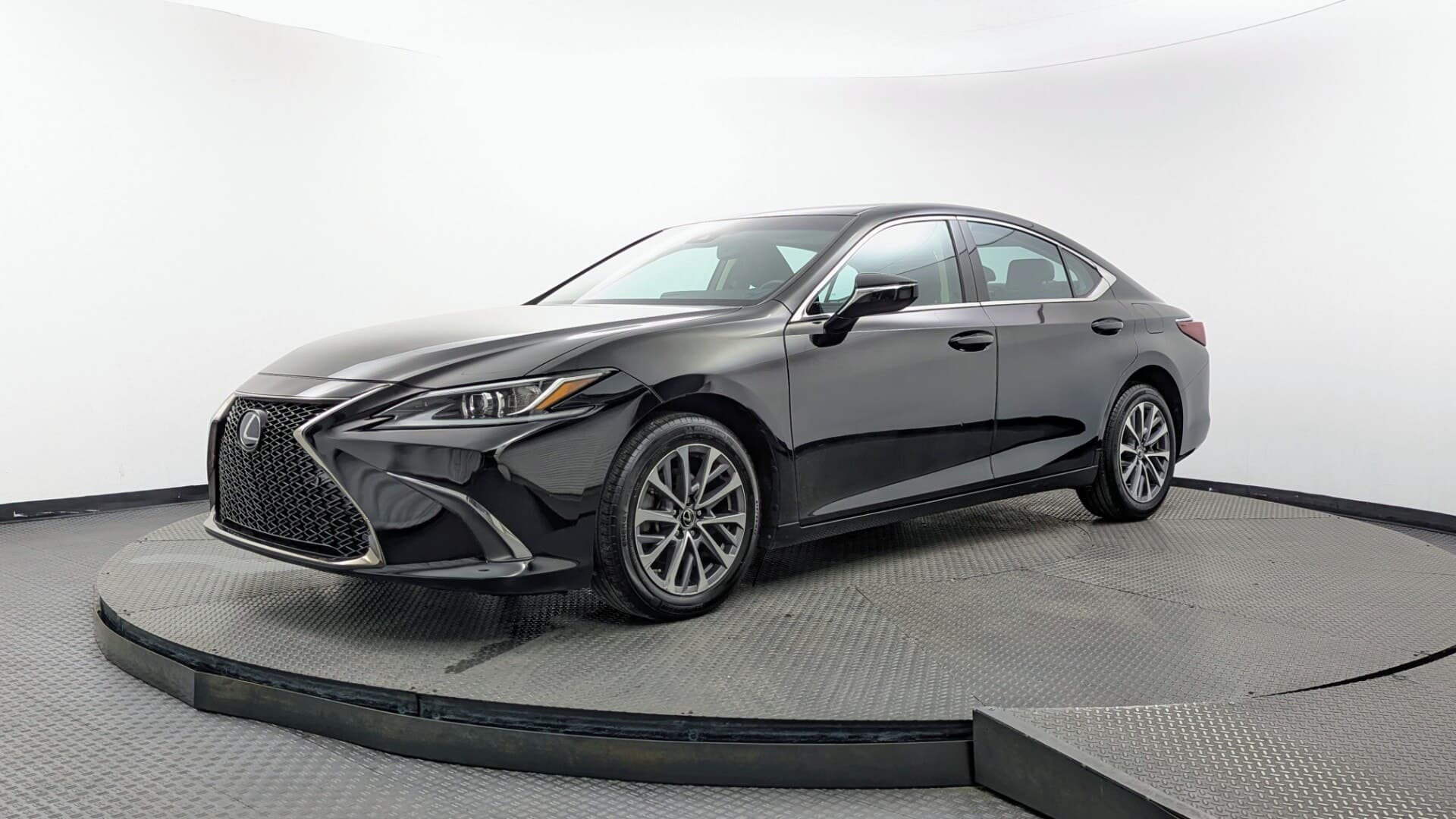 2022 LEXUS ES