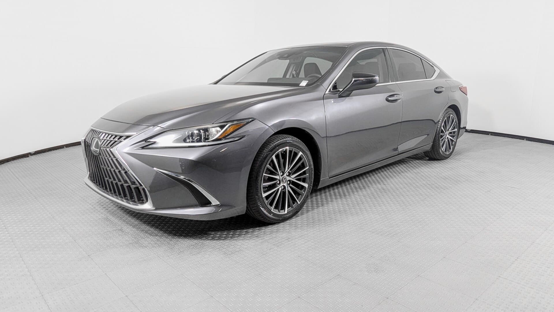 2022 LEXUS ES