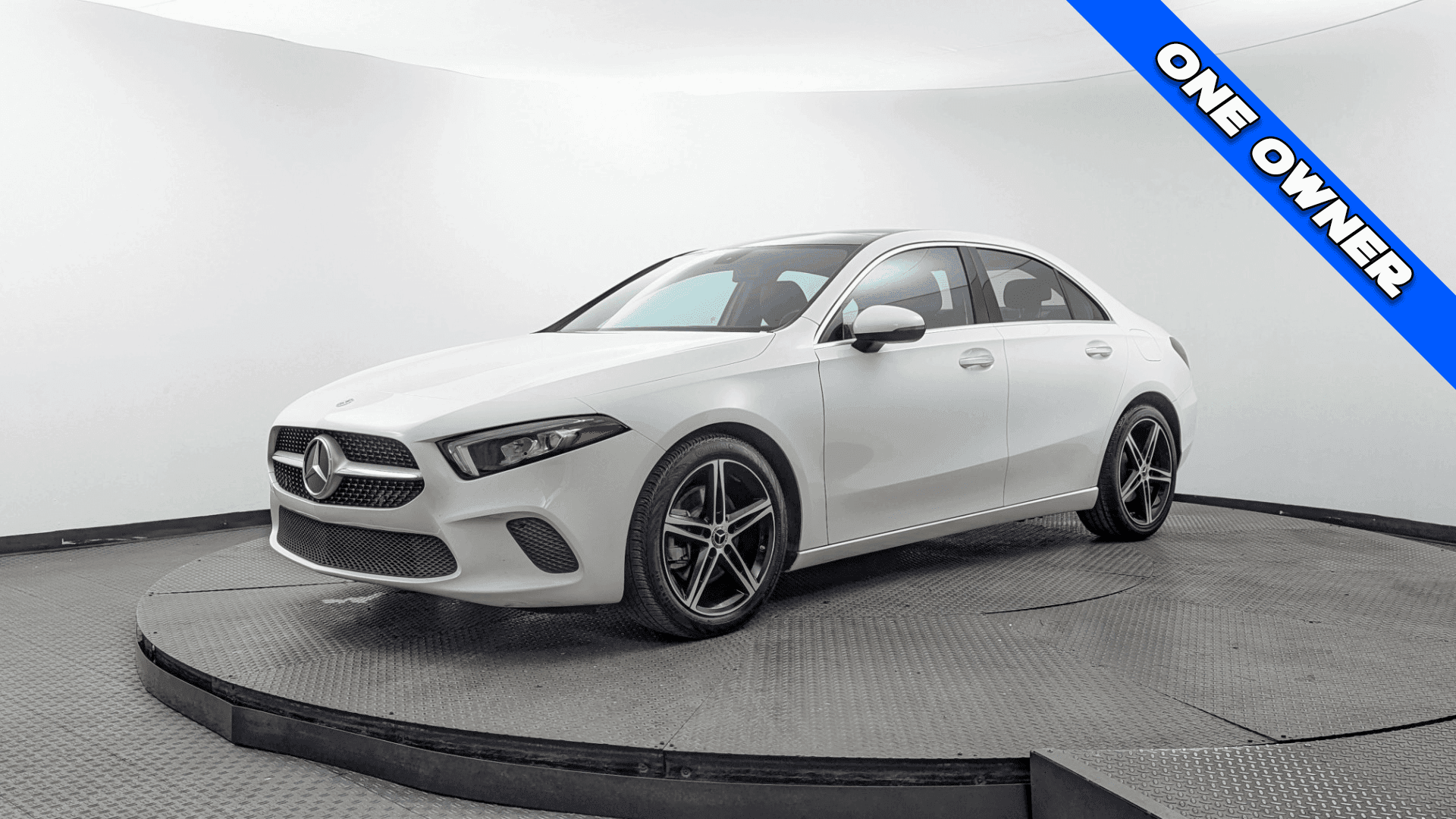 2021 MERCEDES-BENZ A-CLASS A 220 photo 1