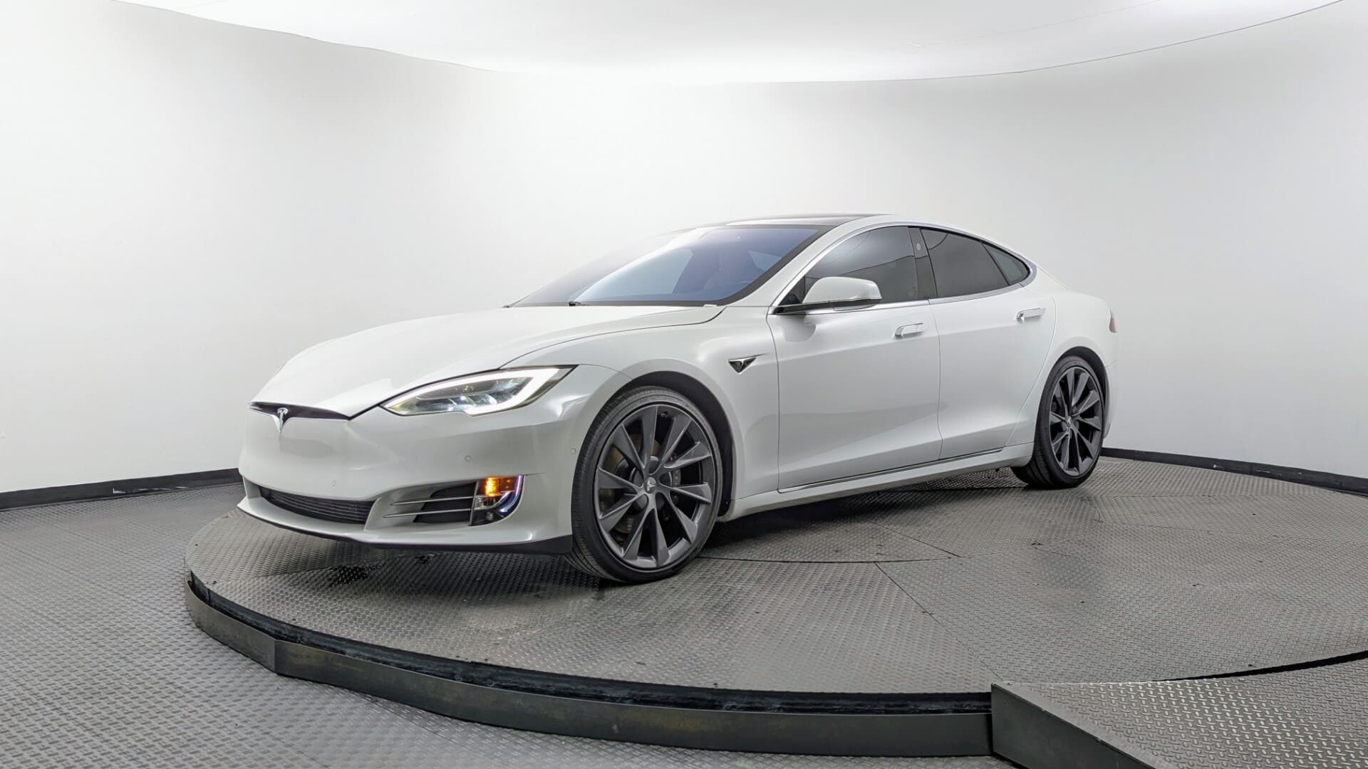 2021 TESLA MODEL S
