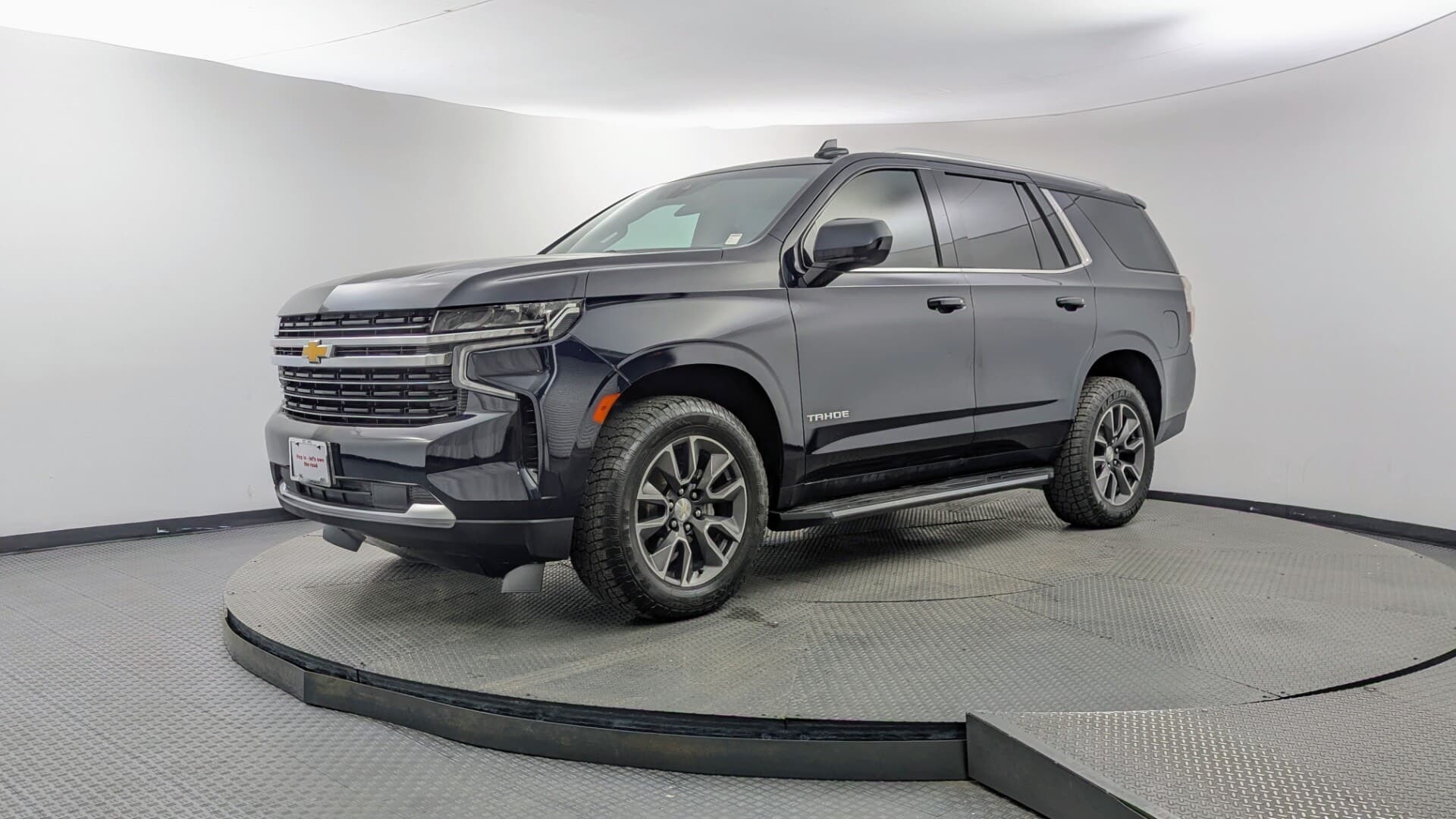2021 CHEVROLET TAHOE LT photo 1
