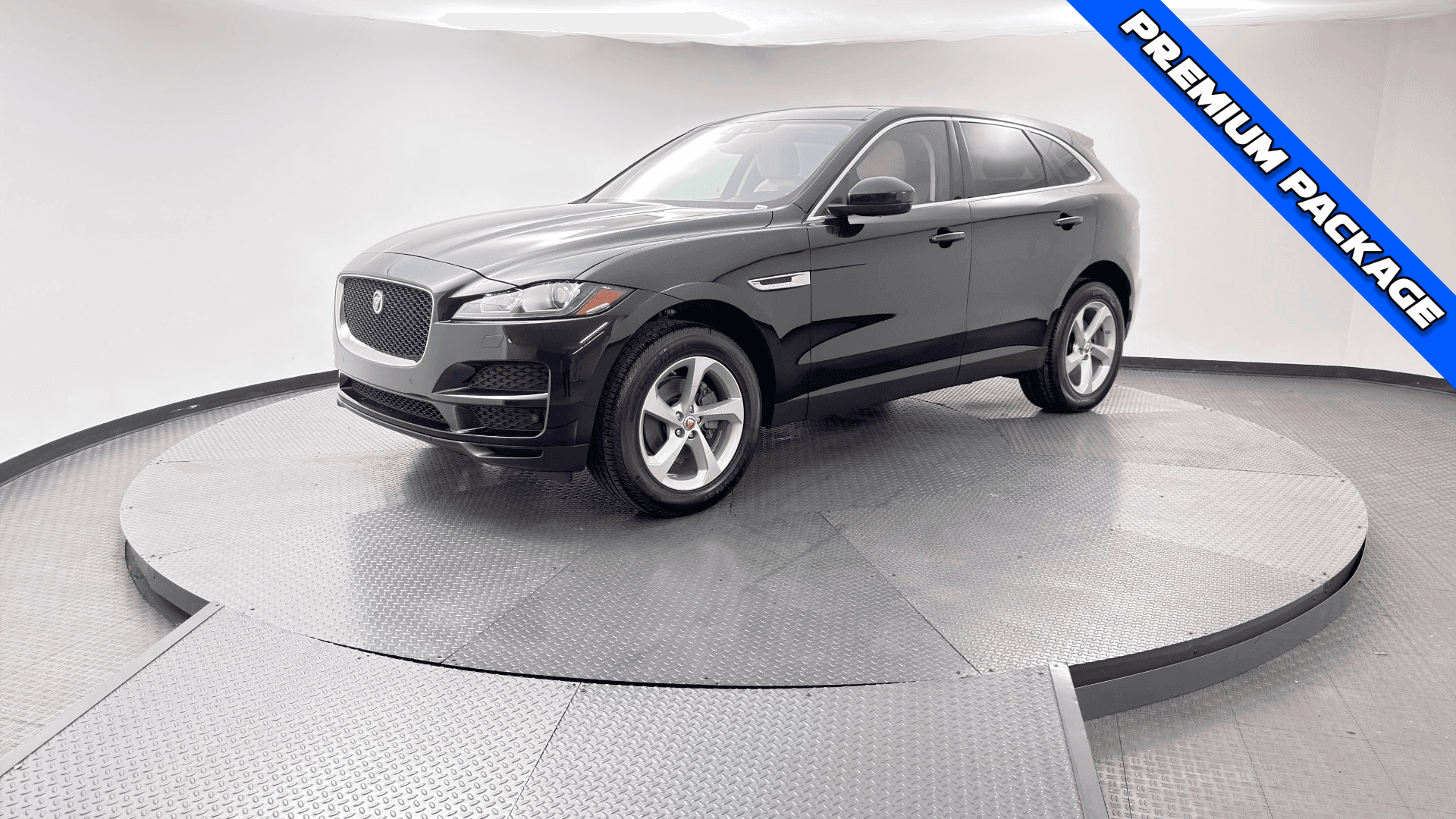 2020 JAGUAR F-PACE 25T PREMIUM photo 1