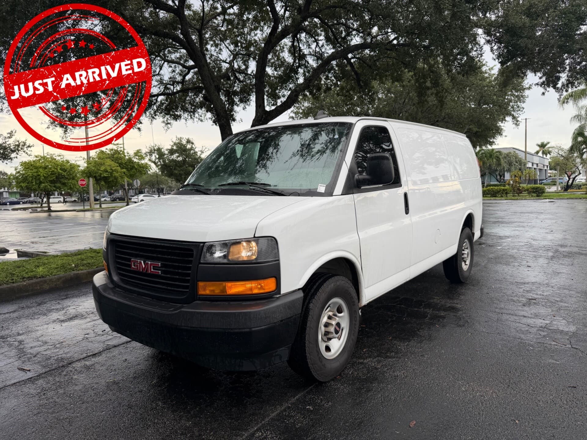 2023 GMC SAVANA