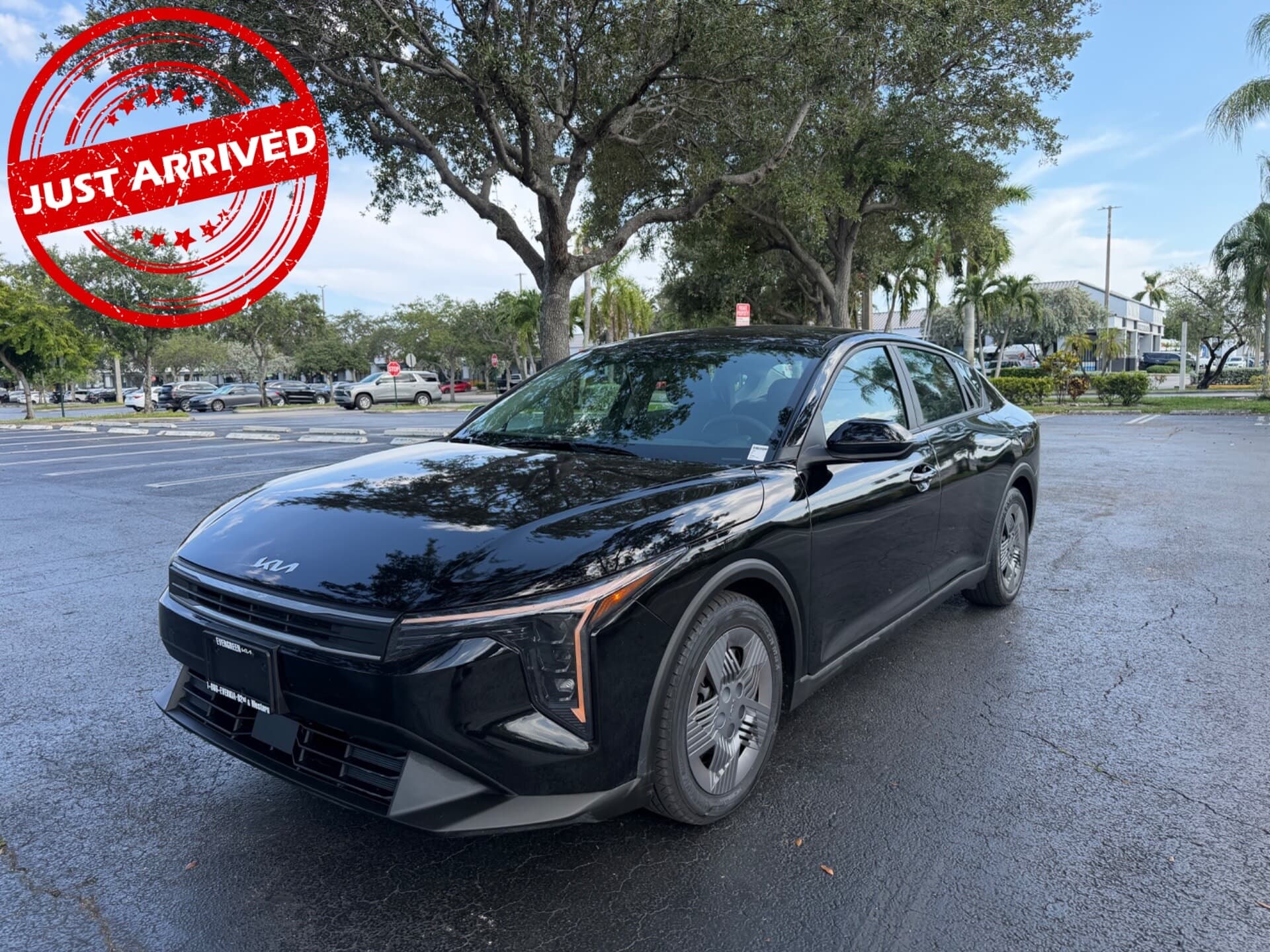 2025 KIA K4 LX photo 1