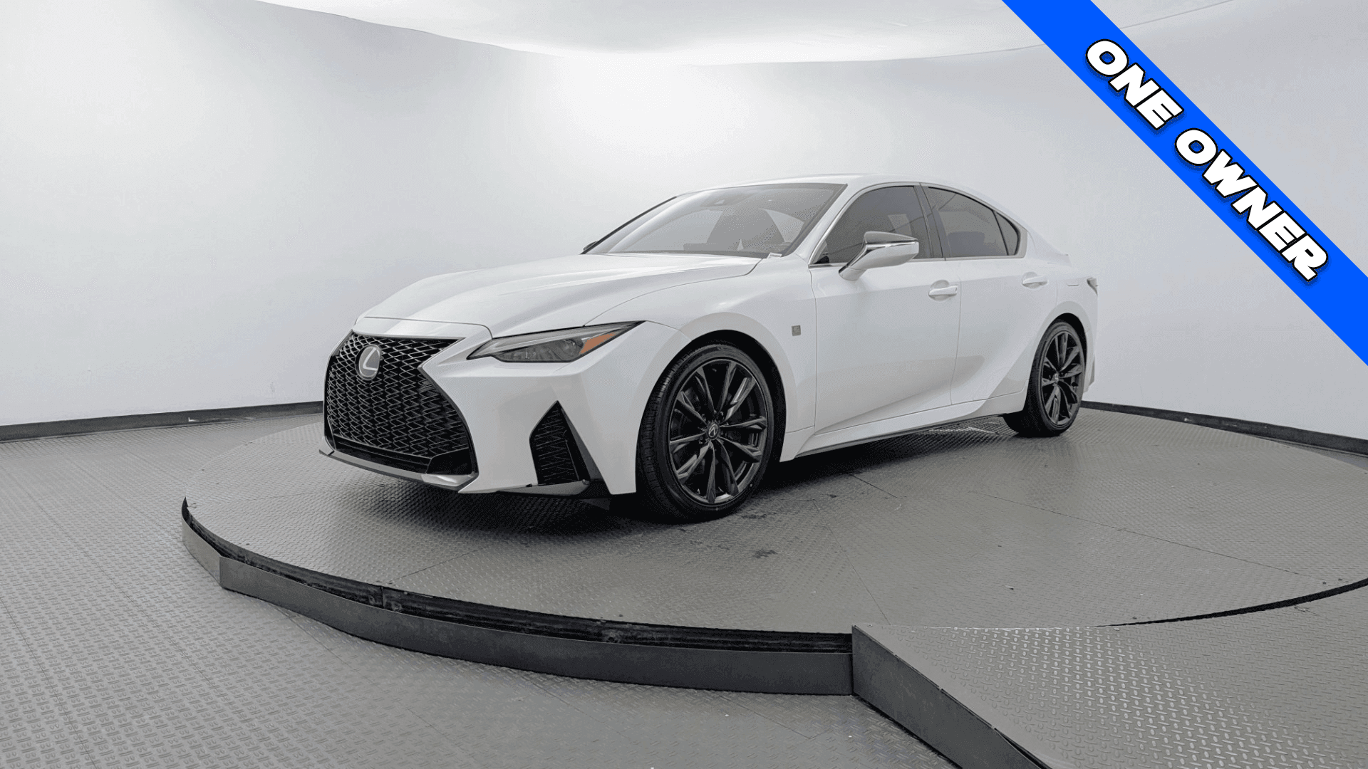 2024 LEXUS IS
