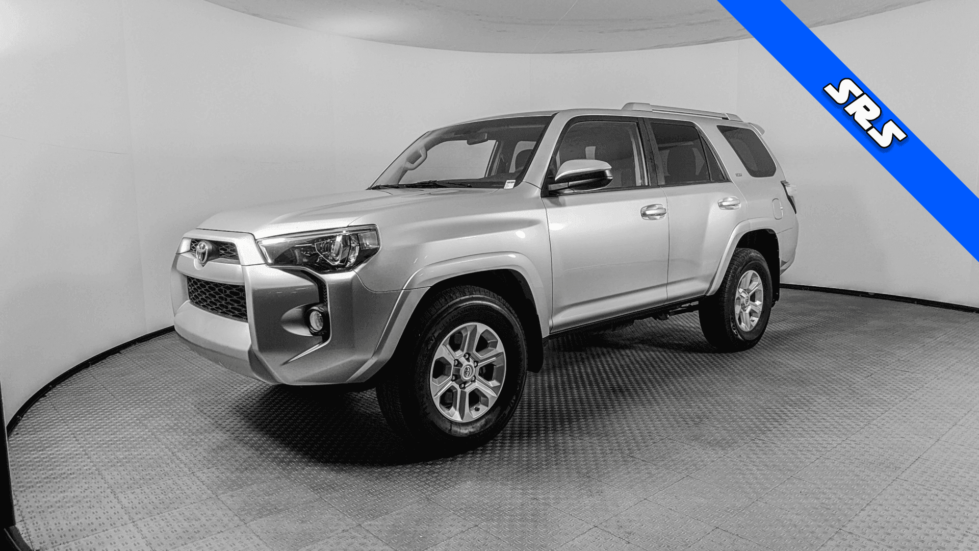 2018 TOYOTA 4RUNNER SR5 photo 1