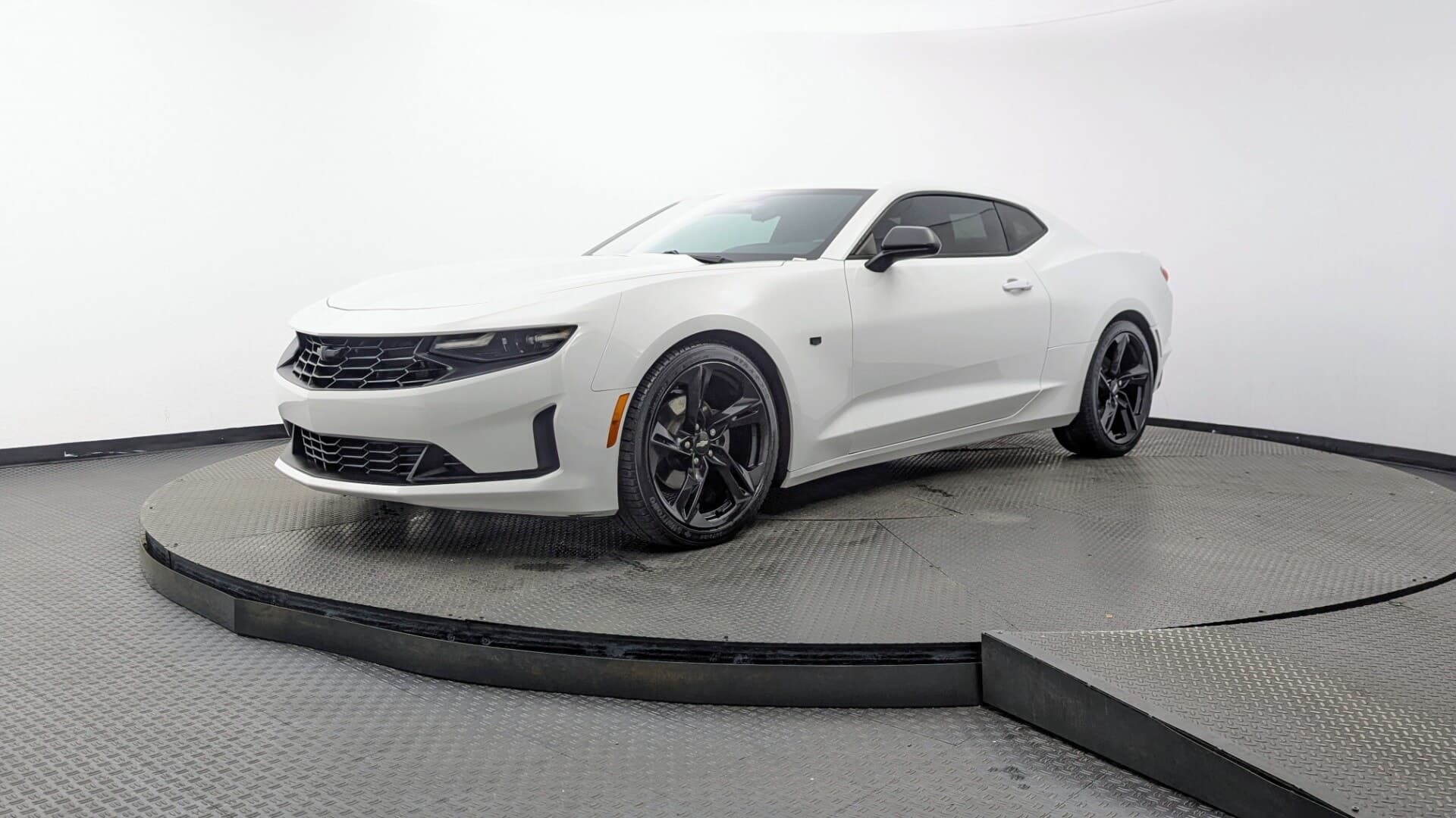 2019 CHEVROLET CAMARO 1LT photo 1
