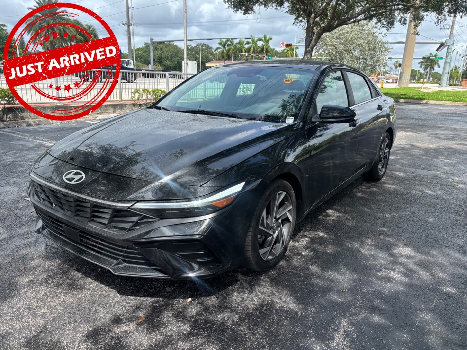 2024 HYUNDAI ELANTRA